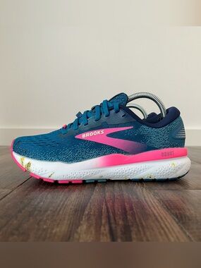 Brooks Ghost 16 GTX Road Running Shoe Sneaker Lightweight Women Size 6 Blue Pink